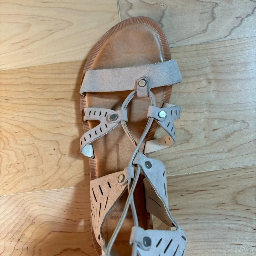 Dolce Vita Juno Leather Sandals